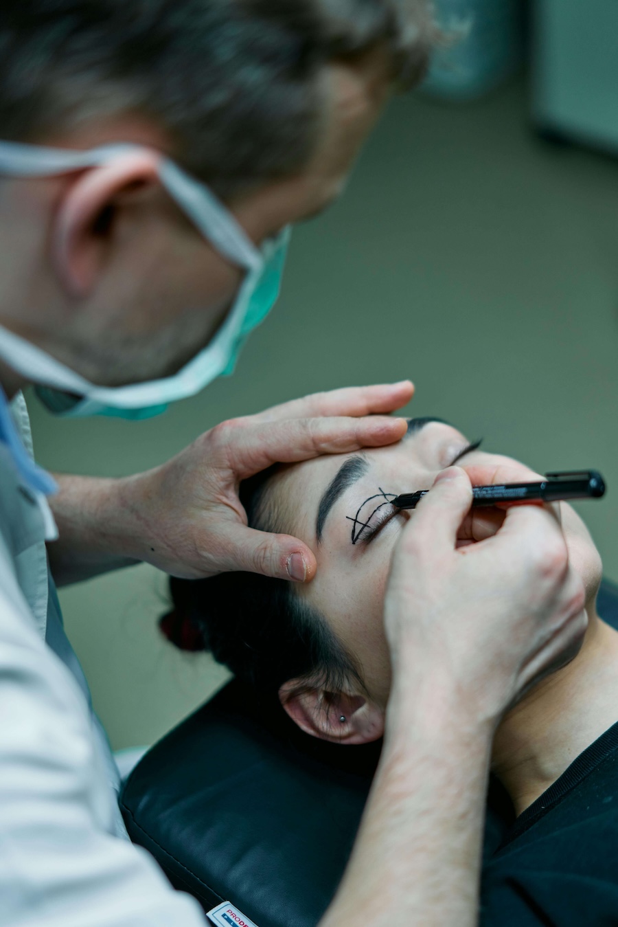eyelid-surgery